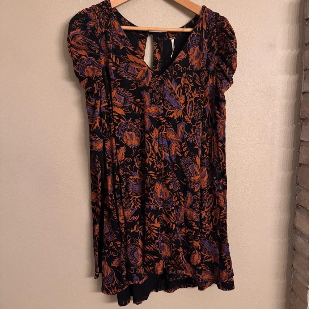 Free People print keyhole